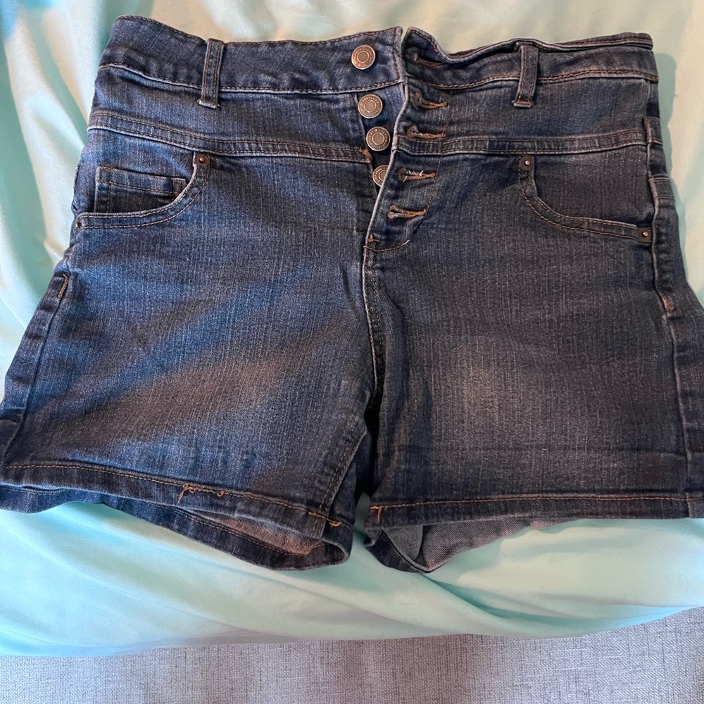 Button up jeans shorts